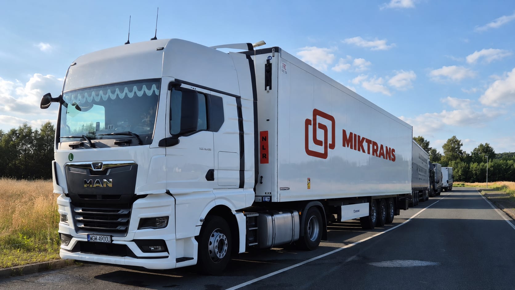 Ciężarówka firmy MIKTRANS